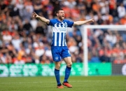 官方：布莱顿宣布与39岁米尔纳续约一年